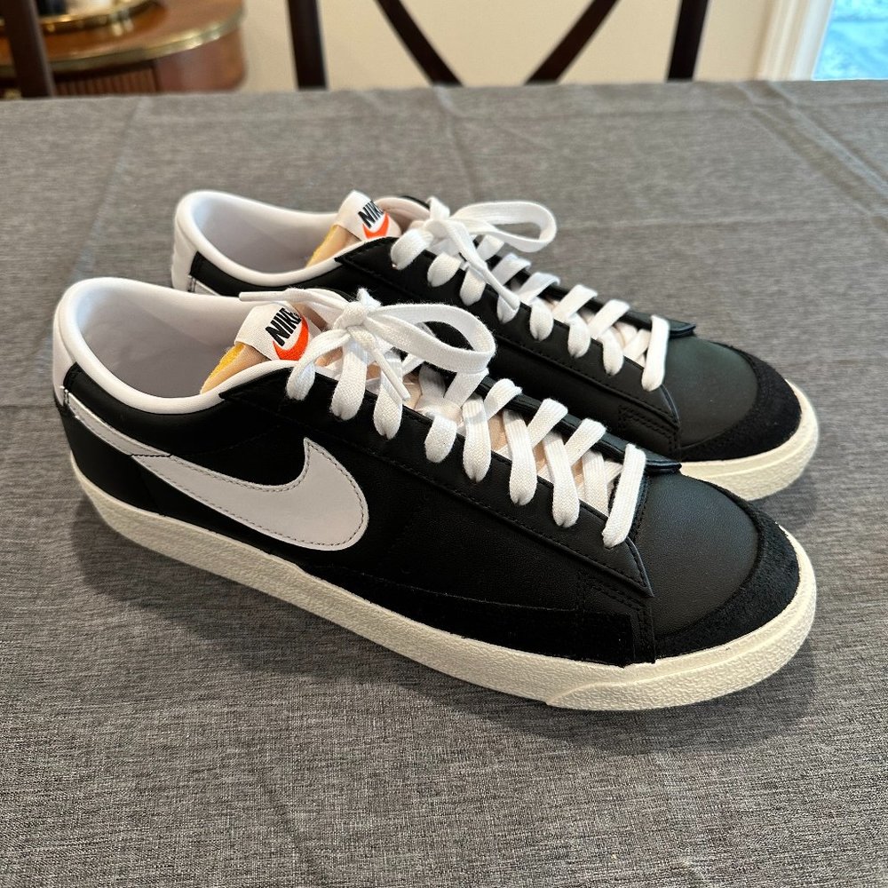 NIKE BLAZER LOW 77